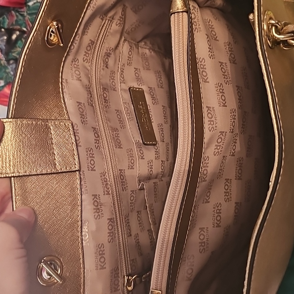 Michael Kors Susannah Metallic Gold Tote - Picture 10 of 10